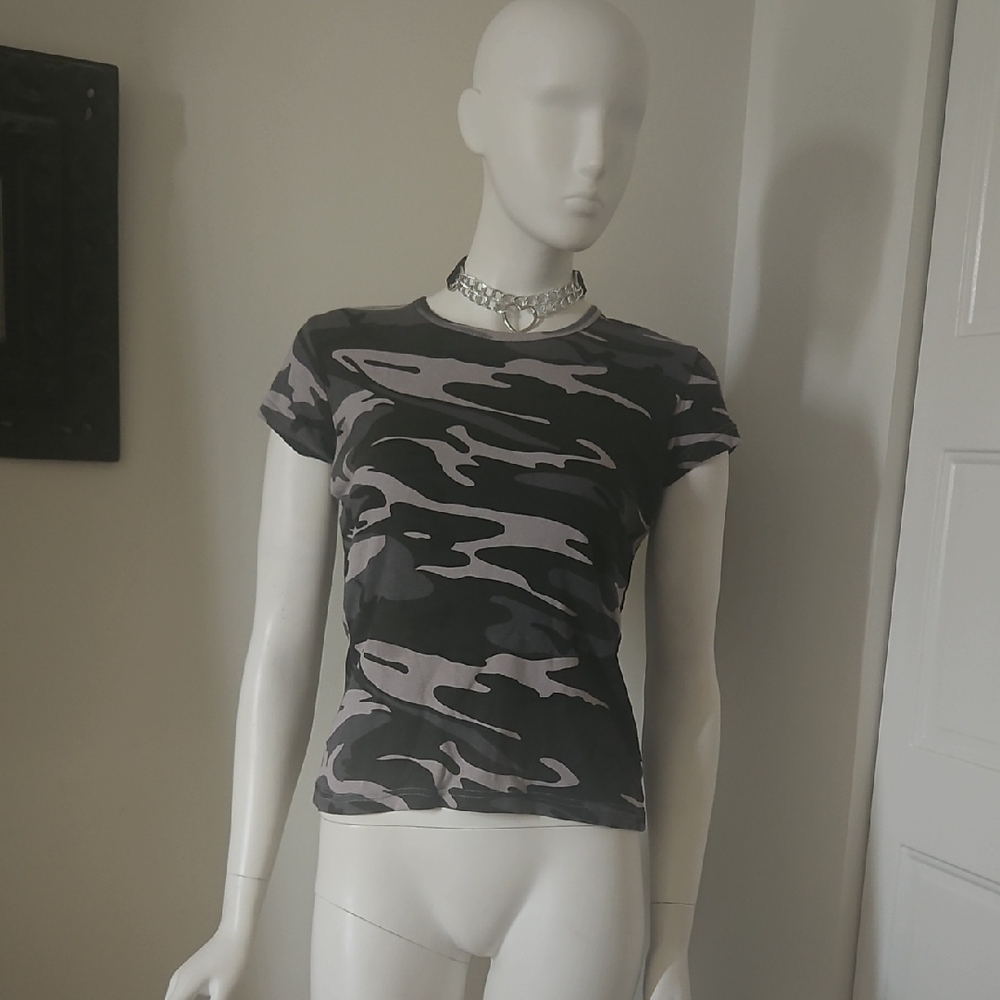 Y2k Grey Camo Shirt - Picture 3 of 7